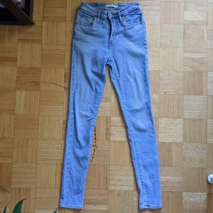 🌊 Levi's 721 High Rise Skinny Jean 🌊